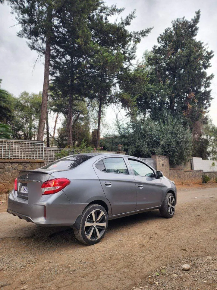 Mitsubishi Attrage 2021 Automatic – photo 4