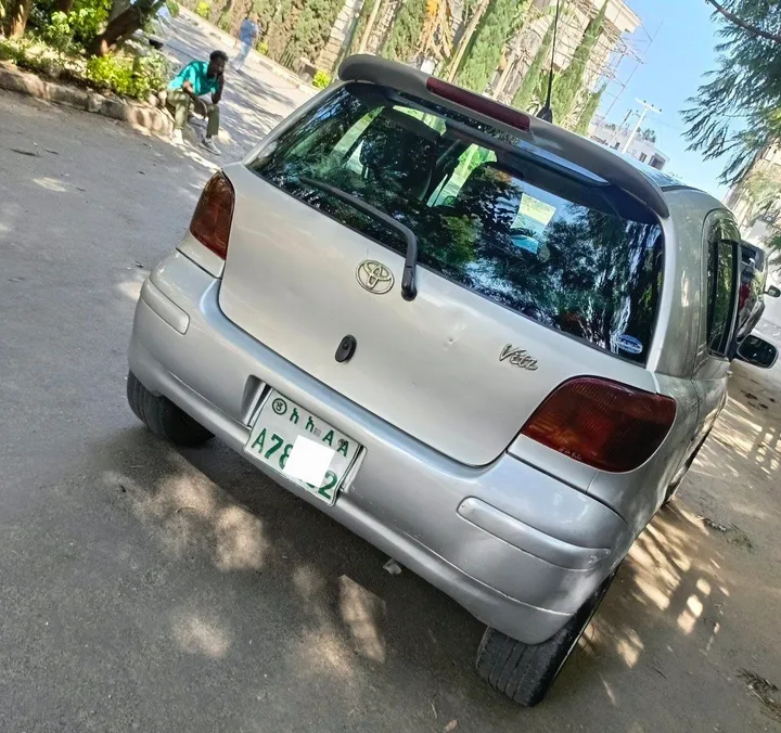 Toyota Vitz Automatic 2003 – photo 6