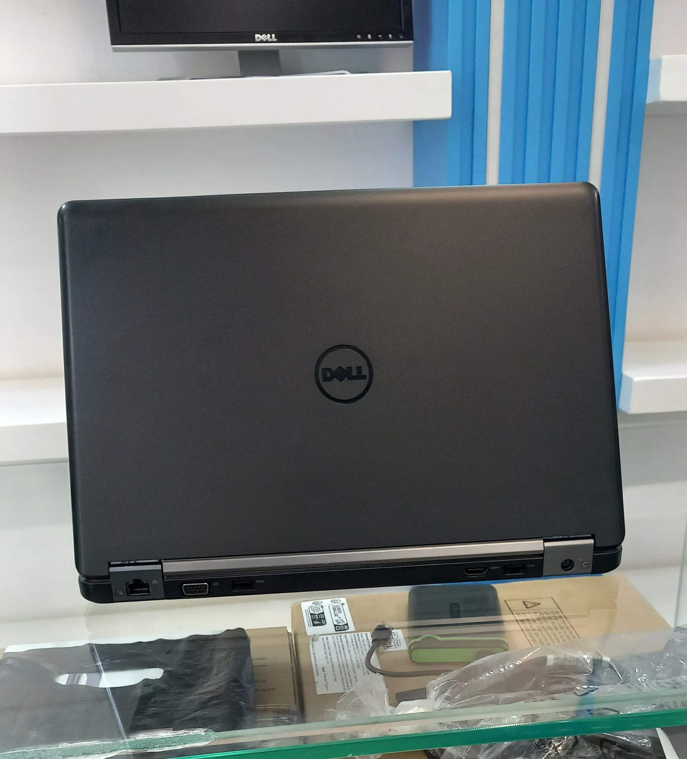 Dell Latitude i5 8GB 500GB Laptop – photo 3