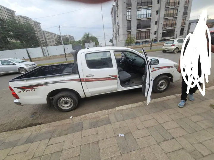 Toyota Hilux Double Cab 2014 – photo 4
