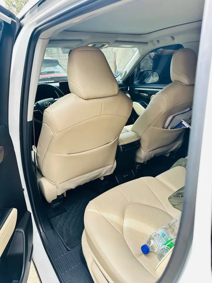 2024 Toyota Highlander Limited – photo 3