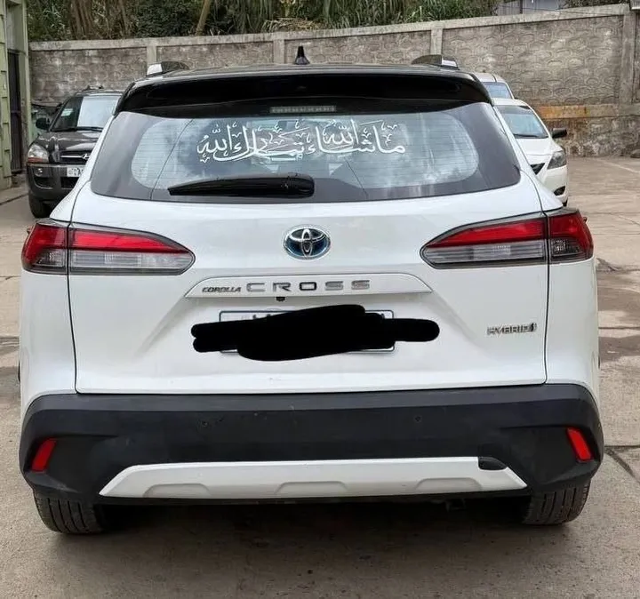 2022 Toyota Corolla Cross Hybrid – photo 4