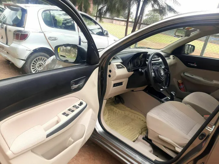 Suzuki Dzire 2021 Automatic – photo 4