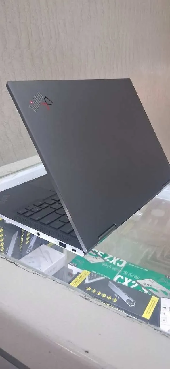 Lenovo ThinkPad X1 Yoga Gen 6 – photo 3