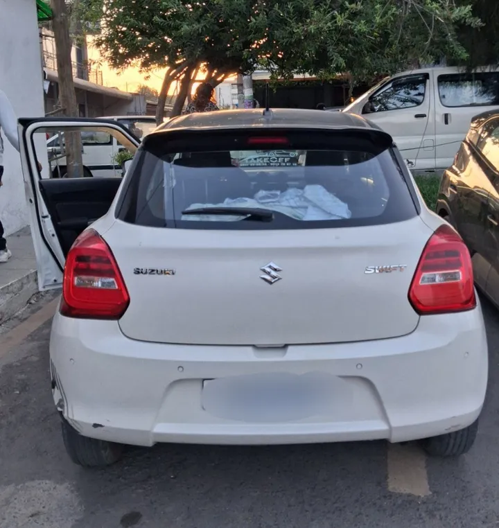 Suzuki Swift 2022 Automatic – photo 4
