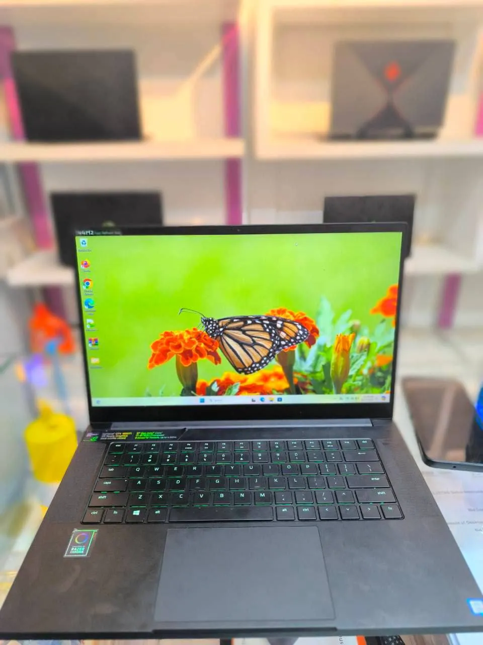 Razer Blade i7 GTX 1660Ti Gaming Laptop – photo 3