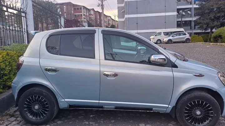 Toyota Vitz 2004 Automatic – photo 4
