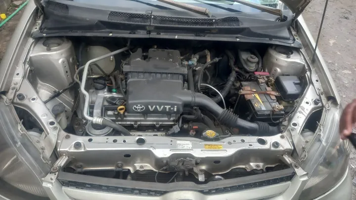 Toyota Platz 2004 1.0L Automatic – photo 6