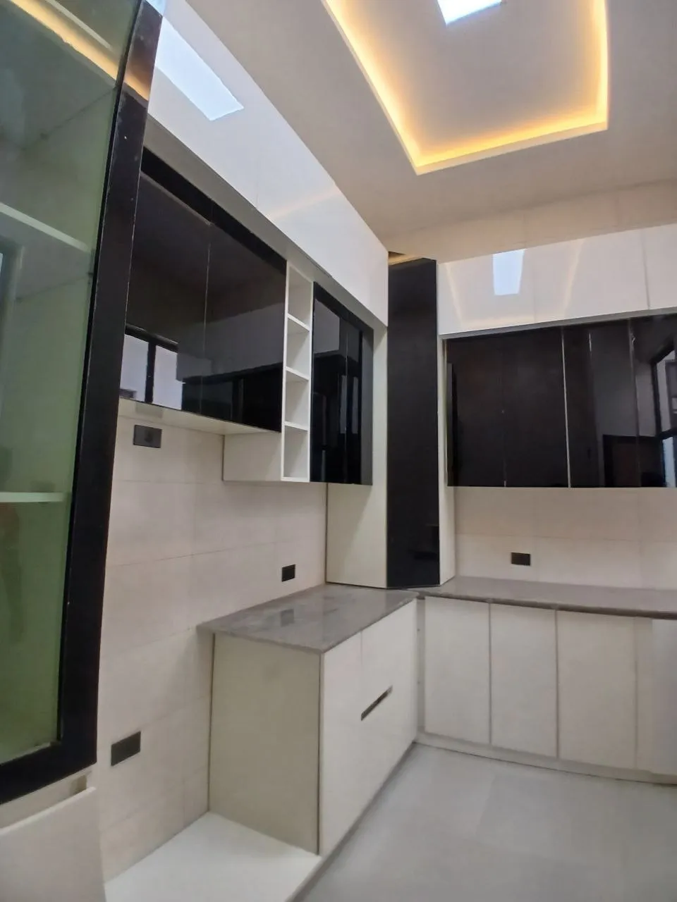 5 Bedroom Villa in Semit – photo 7
