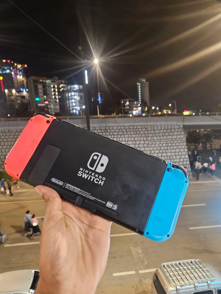 Nintendo Switch 64GB with FIFA 2025 – photo 4