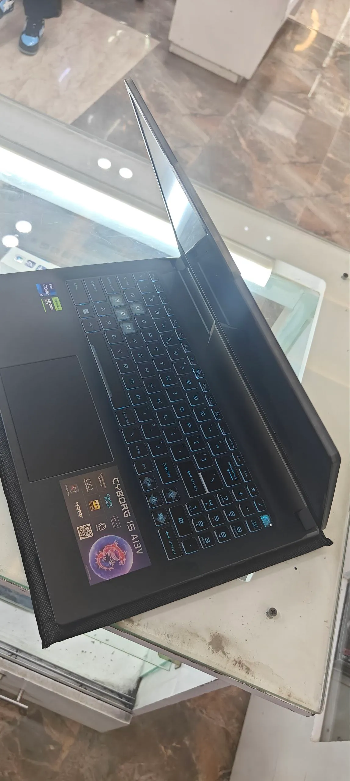 MSI Cyborg 15 AI3V RTX 4060 – photo 3