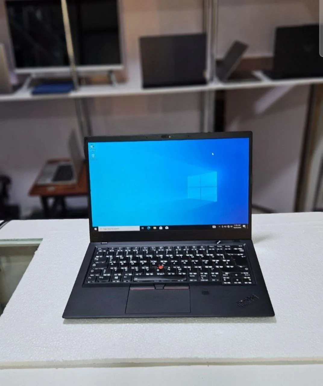Lenovo X1 Carbon i7 Laptop – photo 5