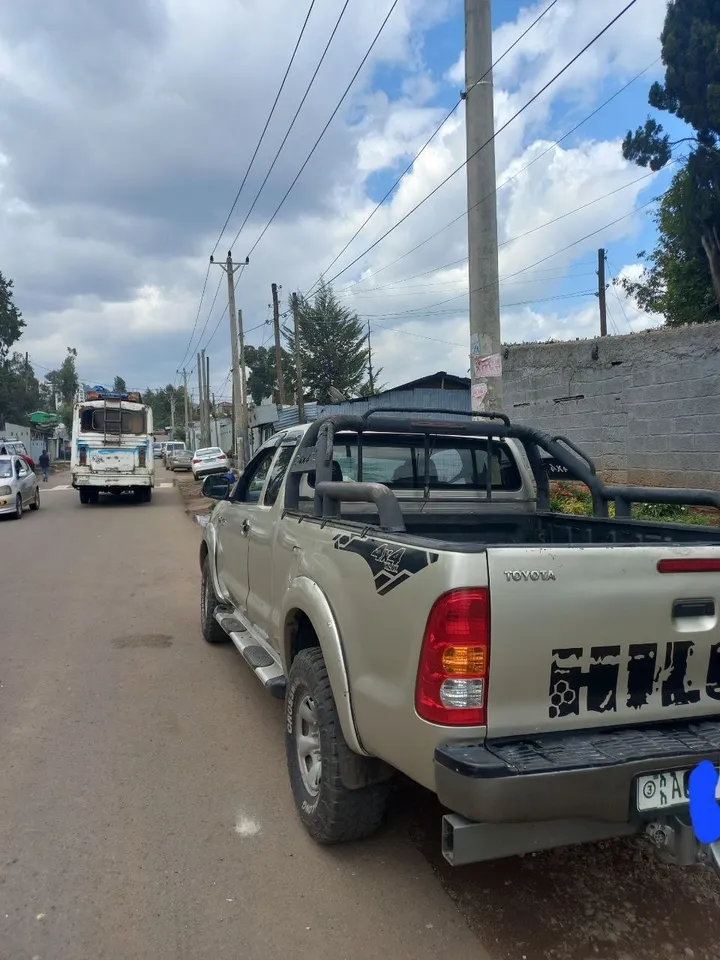 Toyota Hilux D4D 2007 Manual Pickup – photo 3