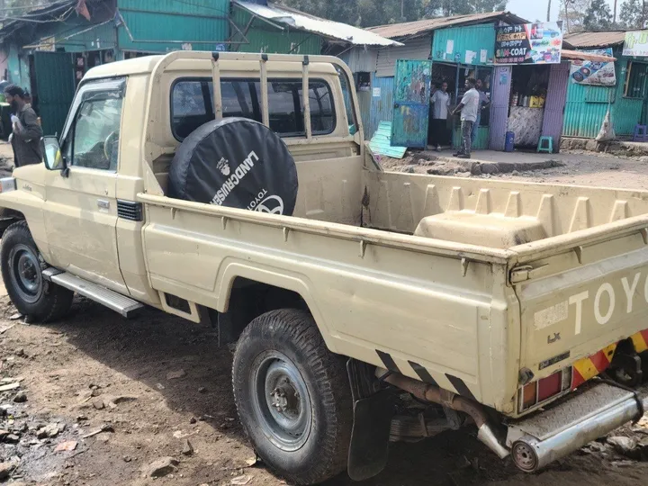 Toyota Land Cruiser Single Cabin 2004 – photo 3