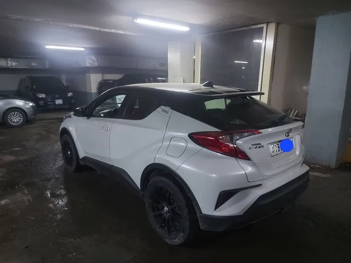 Toyota C-HR 2020 AWD Automatic – photo 4