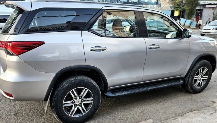 Toyota Fortuner 2017 Full-Option – photo 6