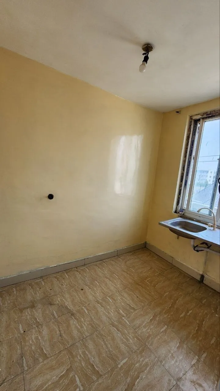 One Bedroom Summit Condominium 47sqm – photo 9