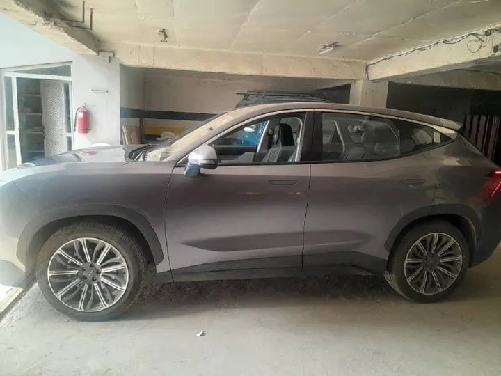 2022 SUV with 3000 Km – photo 4