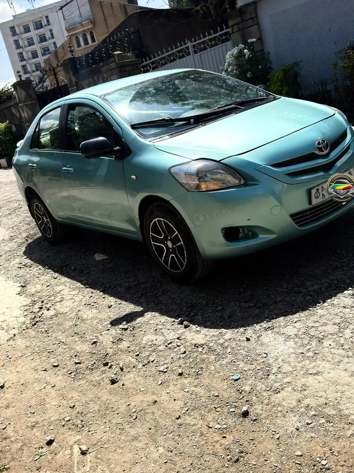 Toyota Yaris Sedan 2007 – photo 3