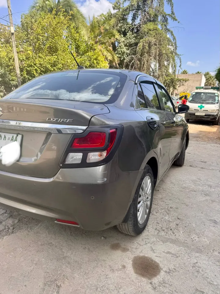 Suzuki Dzire 2022 Automatic – photo 5