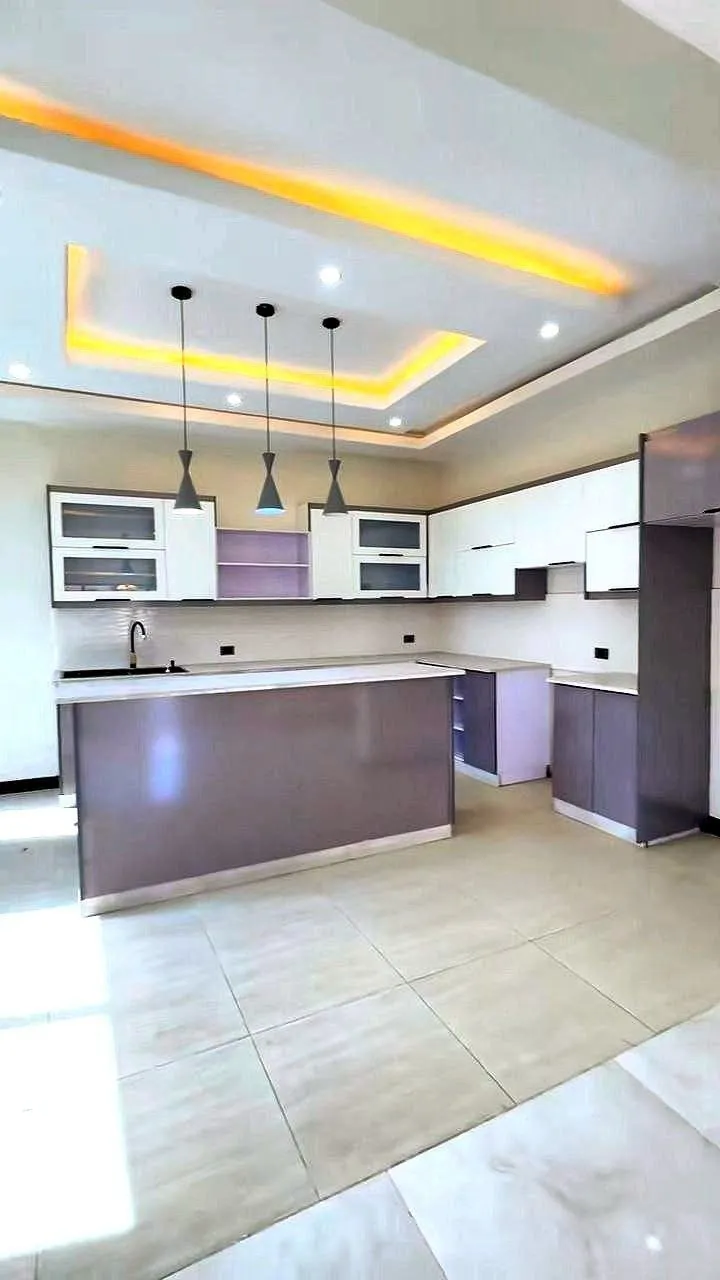 Modern 10 Bedroom House Ayat – photo 3