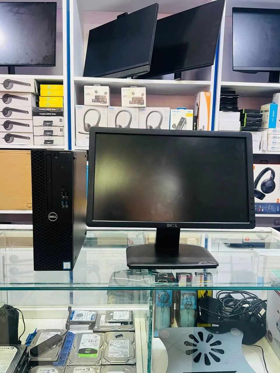Dell OptiPlex 3050 SFF i5 Desktop – photo 4
