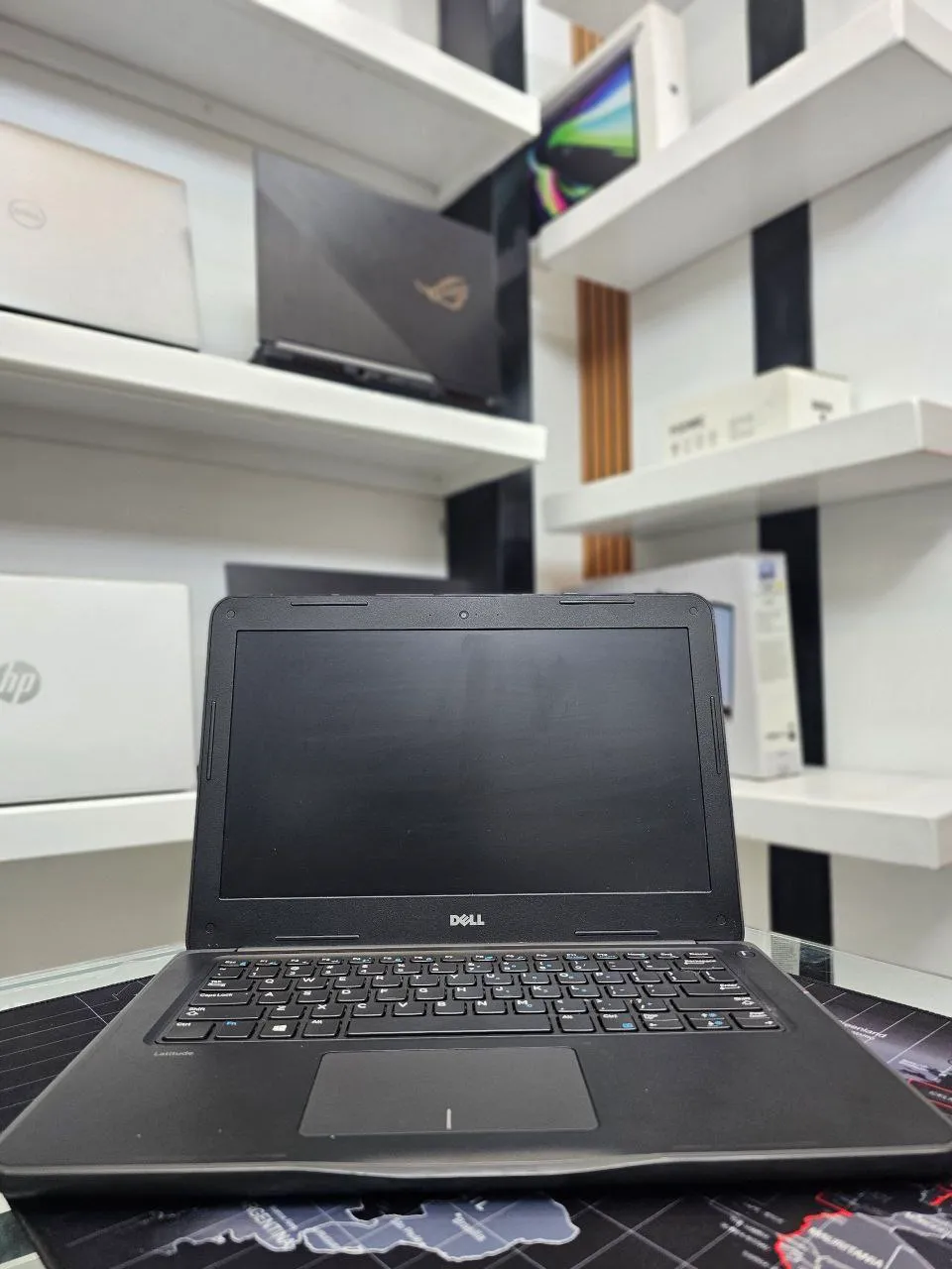 Dell Latitude 3380 i5 Laptop – photo 3