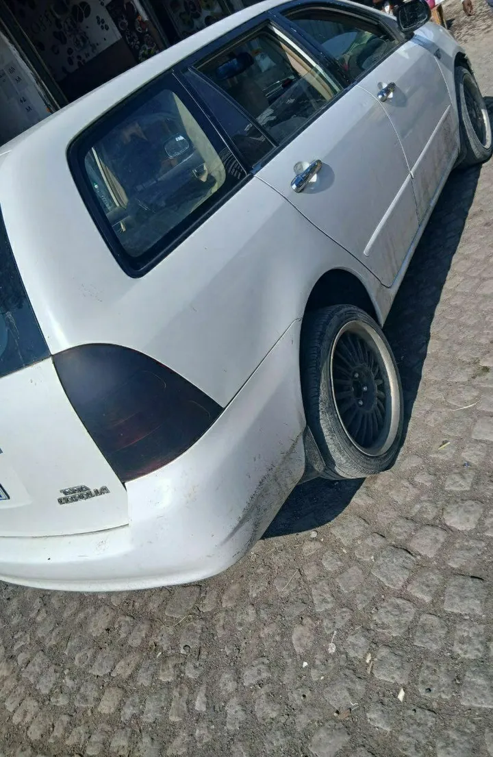 Toyota Corolla Family 2005 Automatic – photo 3