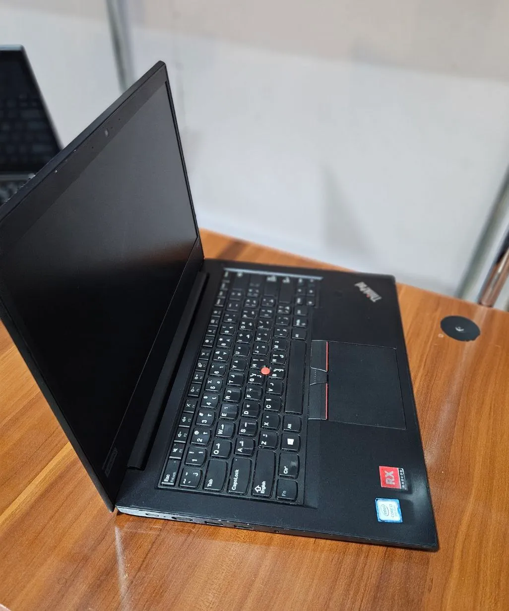 Lenovo ThinkPad E490 Core i7 Laptop – photo 3