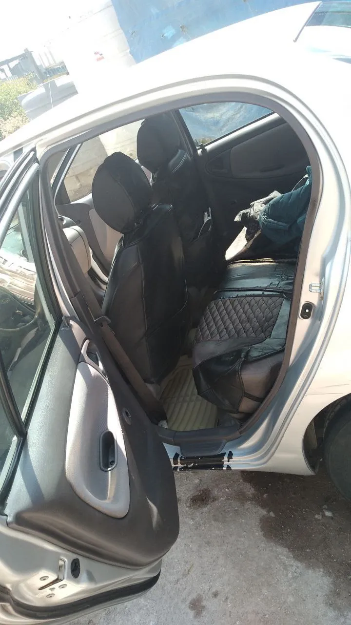 Toyota Platz 2001 Automatic – photo 3