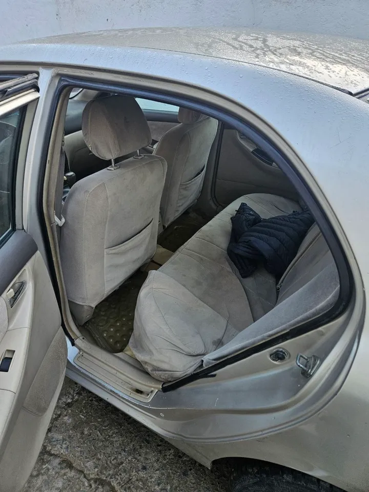 Toyota Corolla 2003 Automatic – photo 4