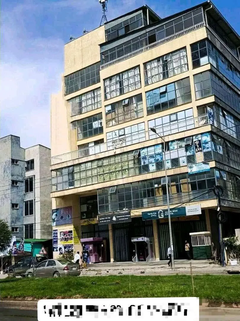 G+7 Commercial Building in Ayat – photo 3