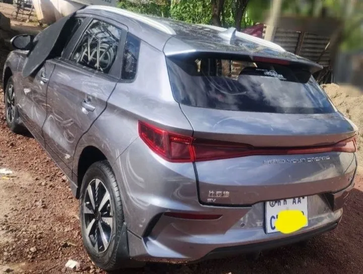BYD E2 Electric Automatic 2024 – photo 3