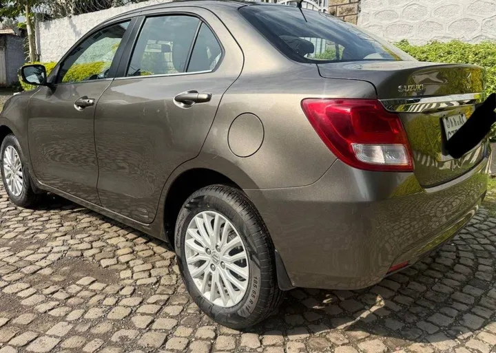 Suzuki Dzire 2022 Automatic – photo 5