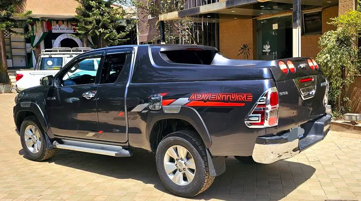 Toyota Hilux Revo King Cab 2019 – photo 3