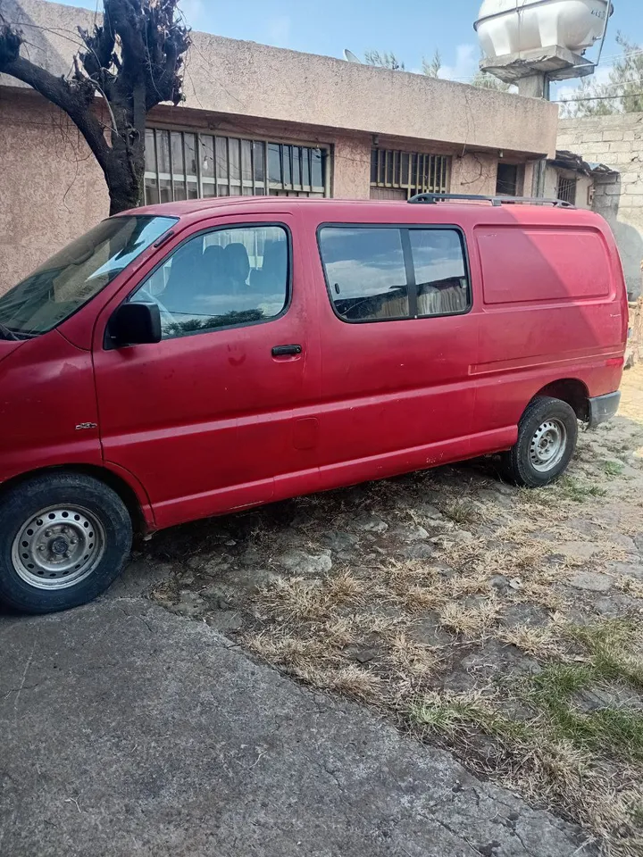 Toyota D4D Van 2004 Manual – photo 3