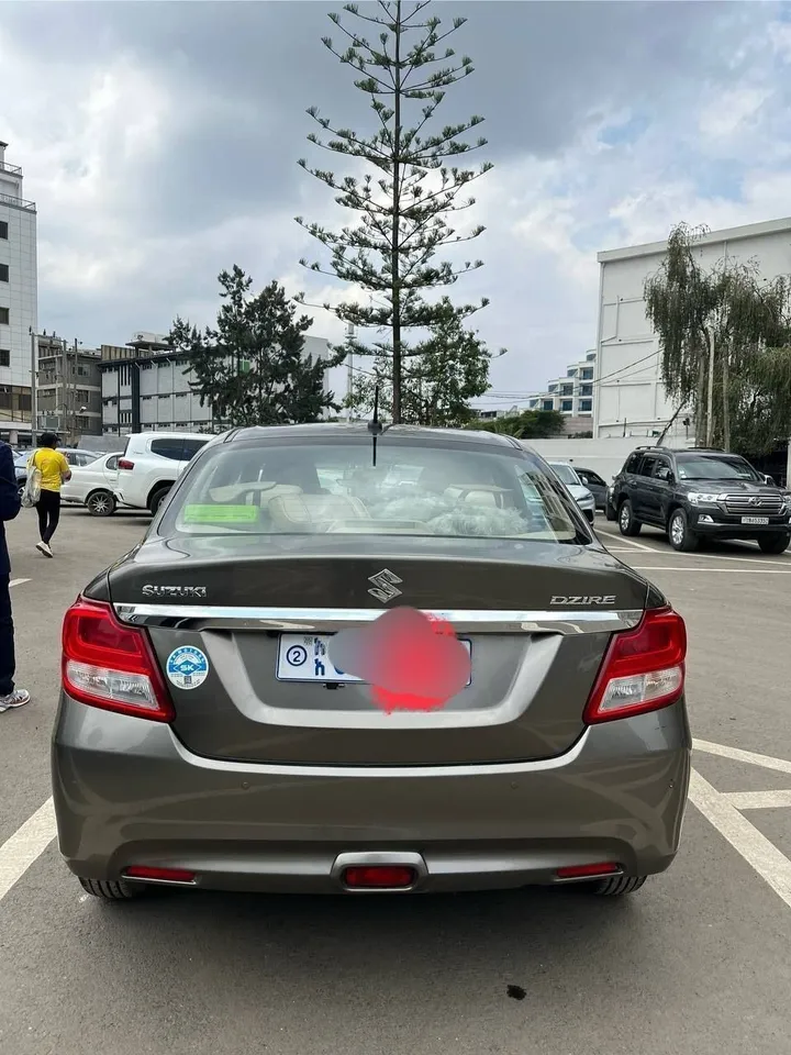 Suzuki Dzire 2021 Automatic – photo 5