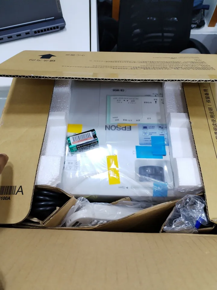 Brand New Epson Projector CB-W06 – photo 7