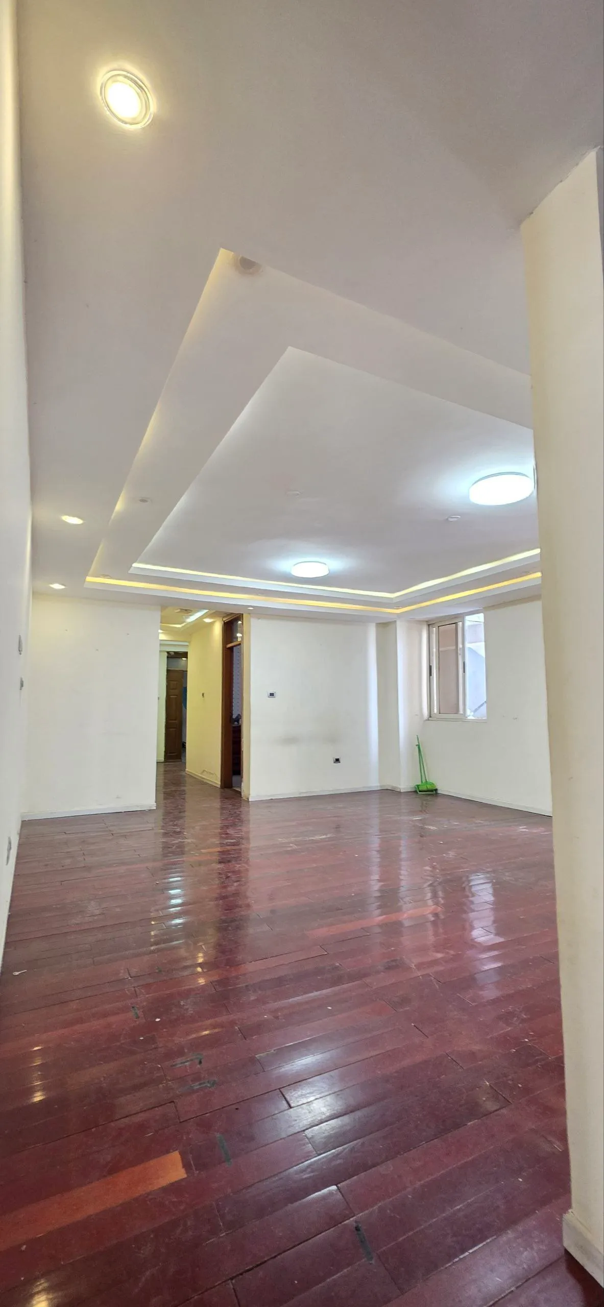 40/60 Condo 107 Sqm 5th Floor – photo 4