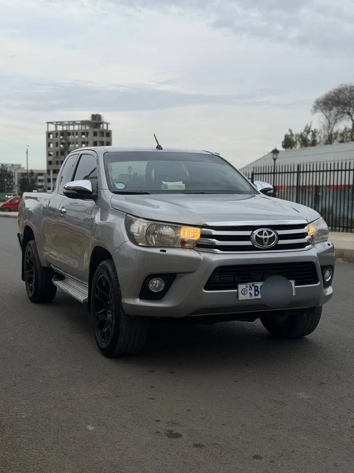 Toyota Revo King Cab 2017 Manual – photo 4