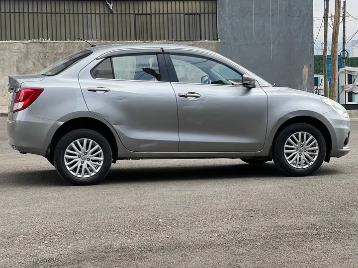 Suzuki Dzire 2022 Automatic – photo 10