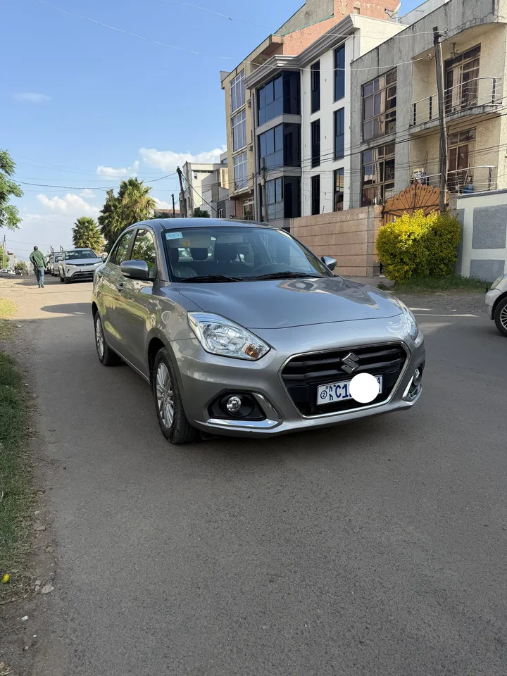 Suzuki Dzire 2022 Automatic – photo 4