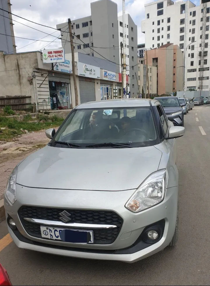 Suzuki Swift 2021 Automatic 1.2L – photo 5