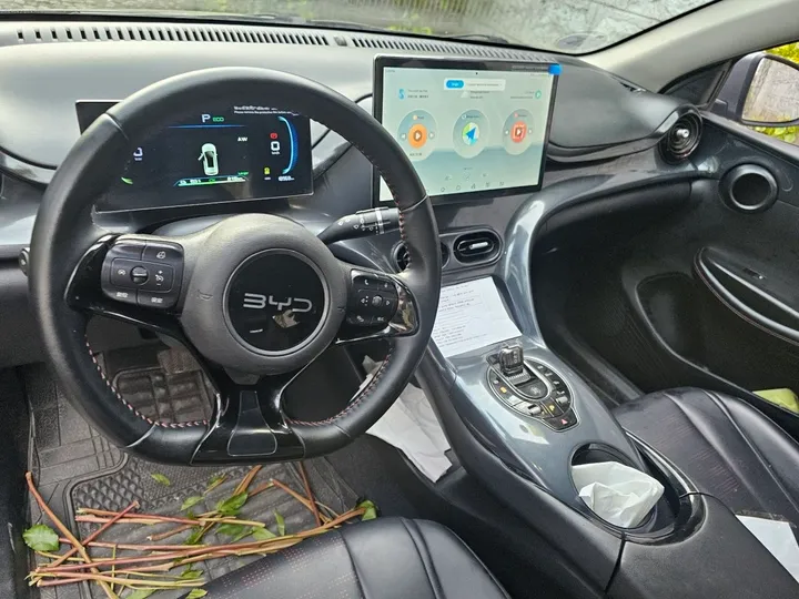 BYD E2 2025 – photo 3