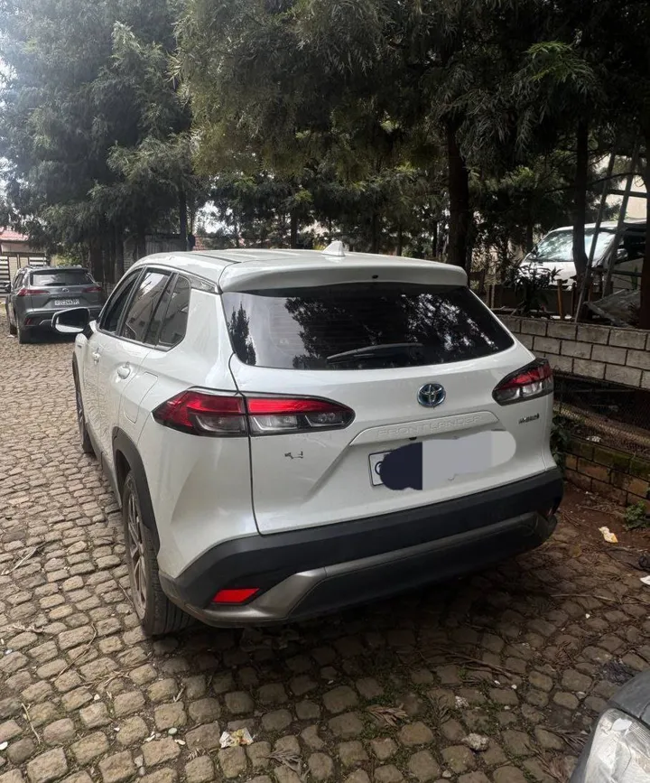 2023 Toyota Frontlander Hybrid SUV – photo 6