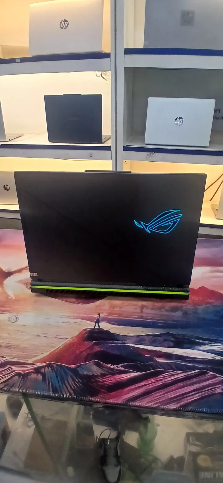 Asus ROG Strix i9 RTX 4060 Laptop – photo 8