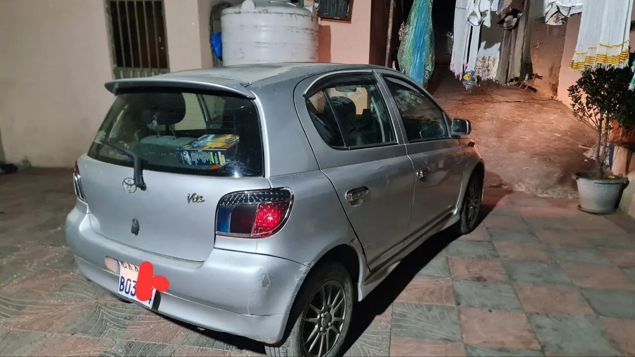 Toyota Vitz 2001 Automatic – photo 5