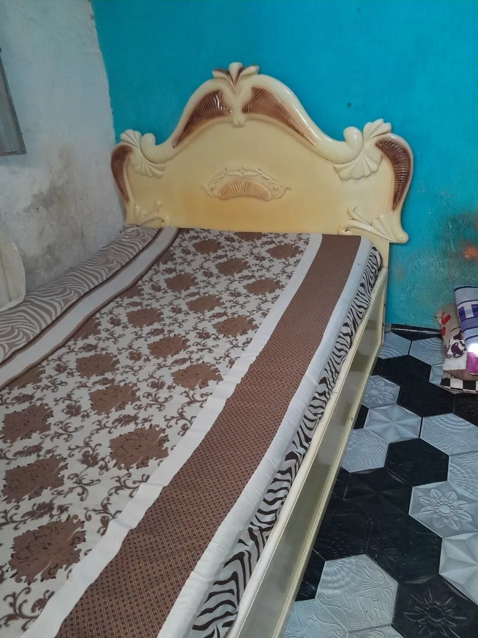 ቆንጆ የሶፋ ጠረፔዛ – photo 3