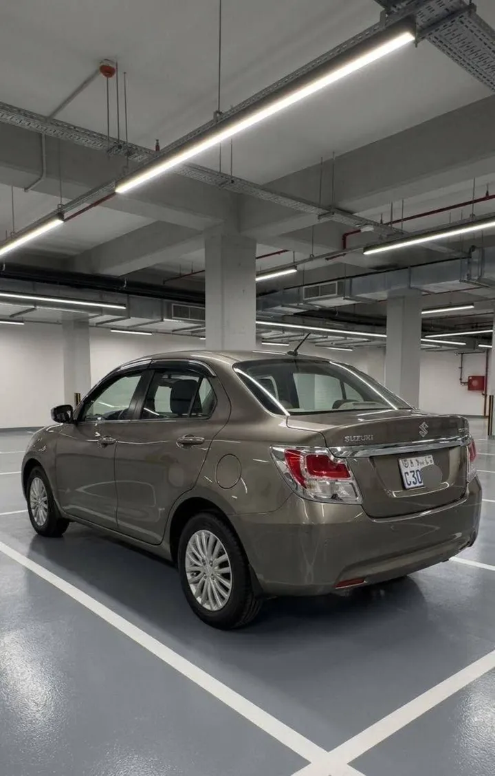 Suzuki Dzire 2022 Automatic – photo 4