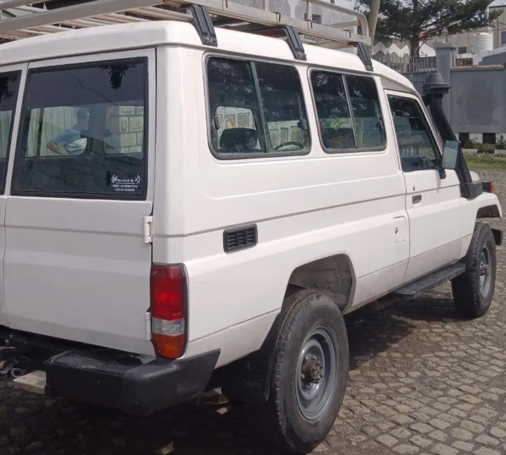 Toyota Land Cruiser Long Base 2005 – photo 7
